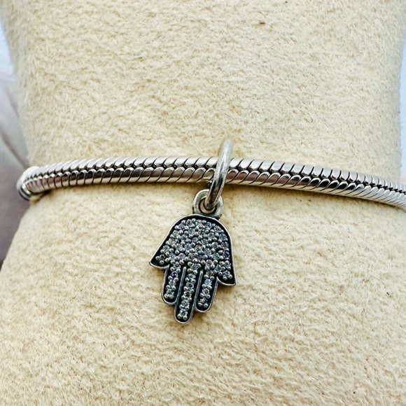 EUC Pandora 791307CZ Sterling Silver Symbol of Protection Hamsa Hand Dangle Bead - Picture 4 of 14